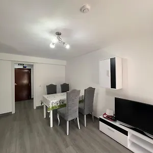  Apartamento En Casa En El Centro De Torrejon España